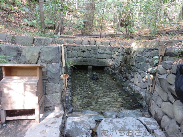 熱田神宮の清水社の湧き水