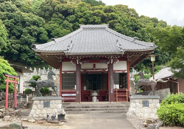 形原温泉の補陀寺馬頭観音堂